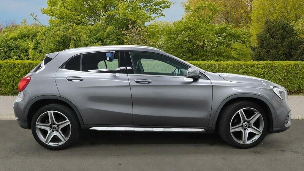 Mercedes-Benz GLA Class 1.6 Gla200 Amg Line 7G-dct Euro 6 Ss Grey #4