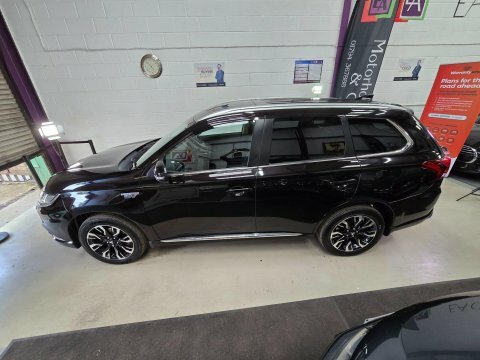 Mitsubishi Outlander 2017 17 2.0H Black #5