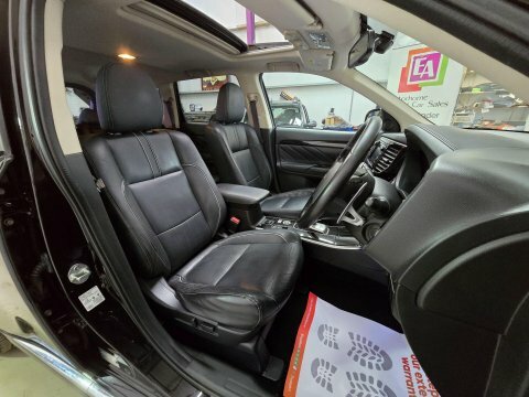 Mitsubishi Outlander Di-d 3 Black #38