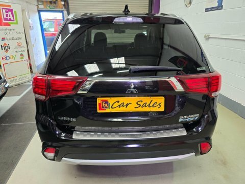 Mitsubishi Outlander Di-d 3 Black #7