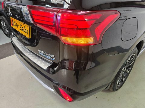 Mitsubishi Outlander Di-d 3 Black #50