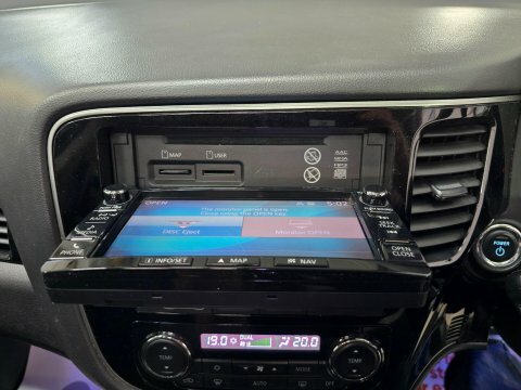 Mitsubishi Outlander Di-d 3 Black #28