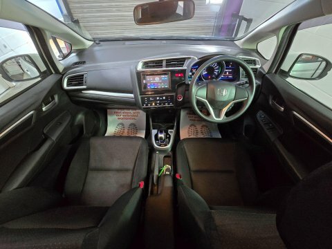 Honda Fit Hybrid White #15