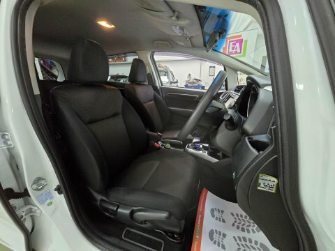 Honda Fit Hybrid White #28