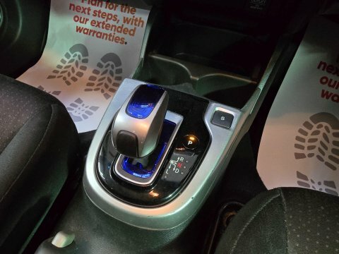 Honda Fit Hybrid White #18