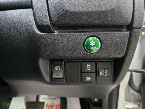 Honda Fit Hybrid White #27