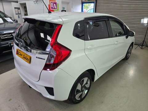 Honda Fit Hybrid White #9
