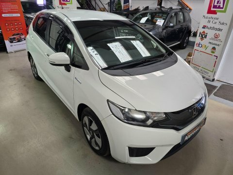 Honda Fit Hybrid White #10