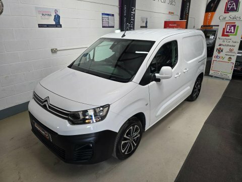 Citroen Berlingo 2019 19 1.6 White #3