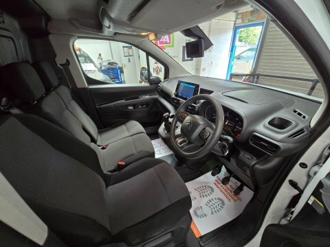 Citroen Berlingo Grey #36