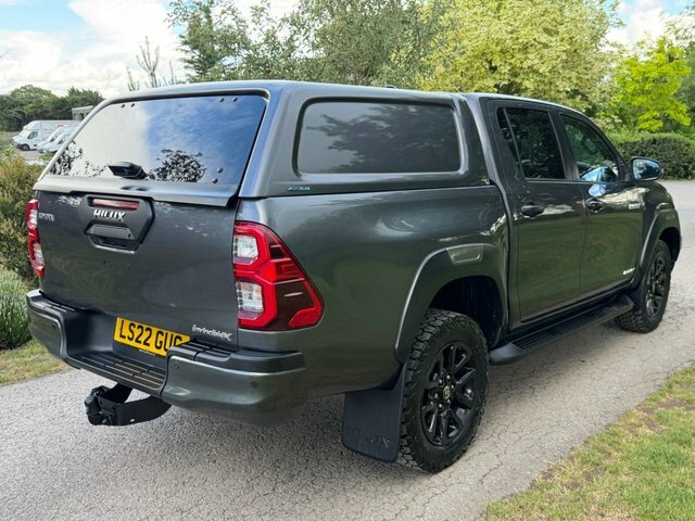 Toyota HILUX Pickup Grey #6