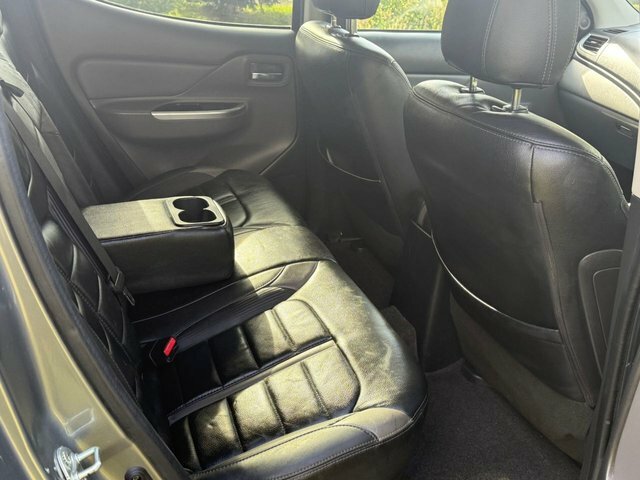 Mitsubishi L200 Double Cab Di-d 178 Barbarian 4Wd  #8