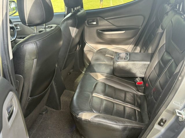 Mitsubishi L200 Double Cab Di-d 178 Barbarian 4Wd  #13