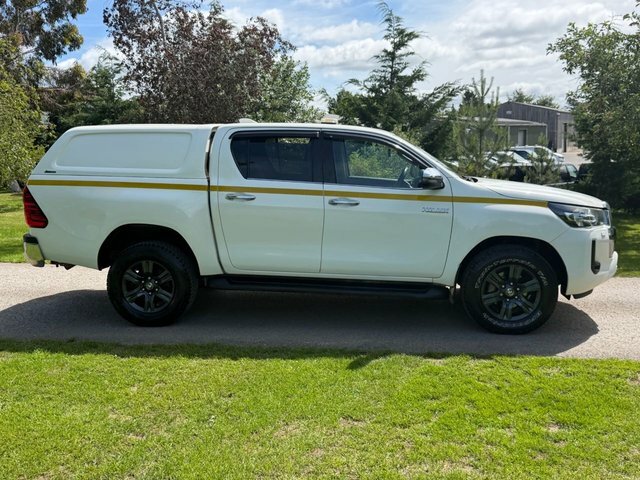Toyota HILUX Active Grey #6