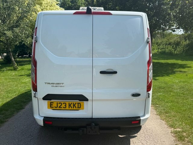 Ford Transit Custom Mpv EJ23KKD White #5