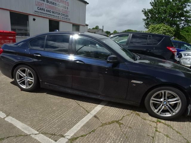 BMW 5 Series 3L 530D M Sport Black #3