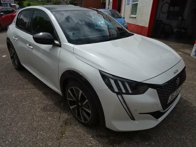 Peugeot 208 1.2 Puretech 100 Allure Yellow #12