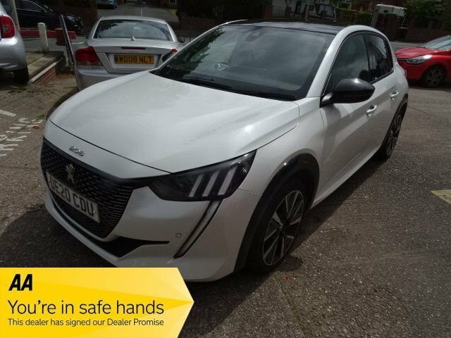 Peugeot 208 1.2L Gt Line White #3