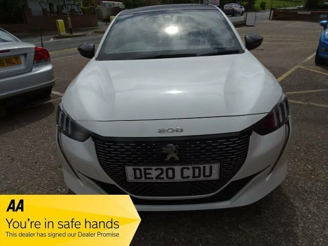 Peugeot 208 1.2L Gt Line White #2