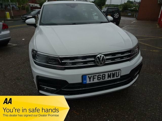 Volkswagen Tiguan 2L R-line YF68MWU White #2