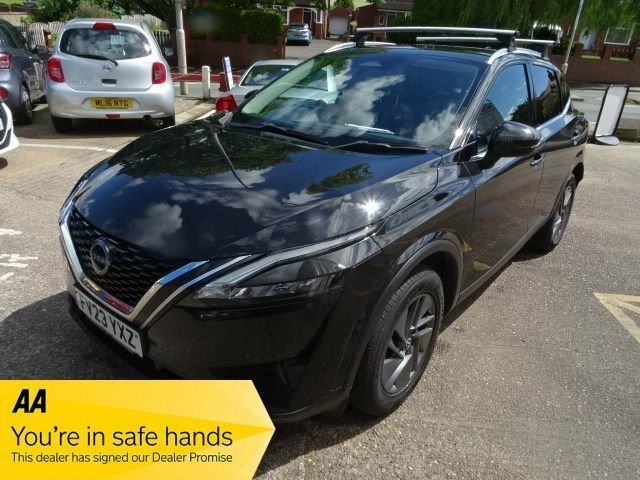 Nissan Qashqai 1.3L Acenta Premium Black