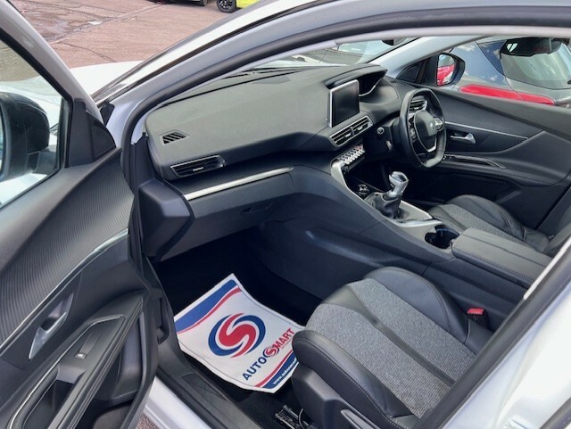 Peugeot 3008 Ss Allure SE17TDV #4