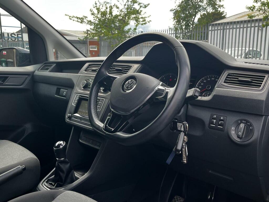 Volkswagen Caddy Maxi 2L Maxi Black #10