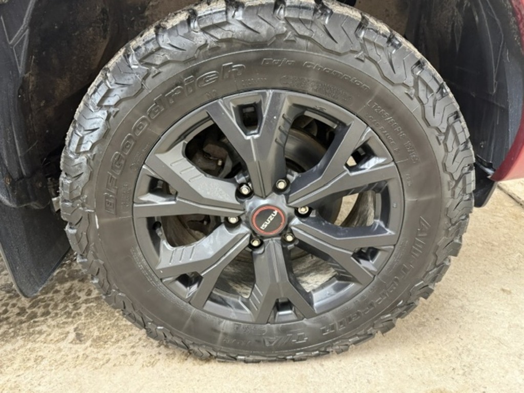 Isuzu D-Max 1.9 Dl20 Double Cab 4X4 Red #22