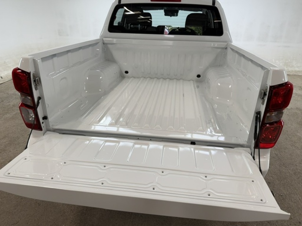 Isuzu D-Max 1.9 Td V-cross Pickup Double Cab 4 Green #16