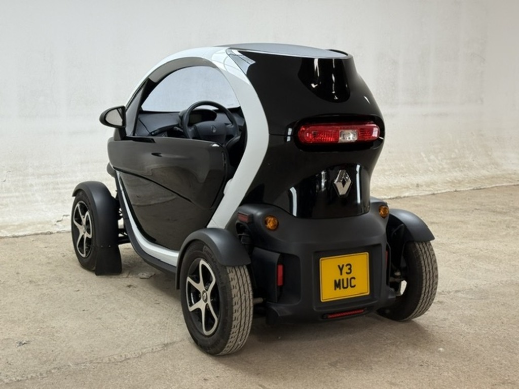 Renault Twizy 0L I Dynamique 18 Bhp White #10
