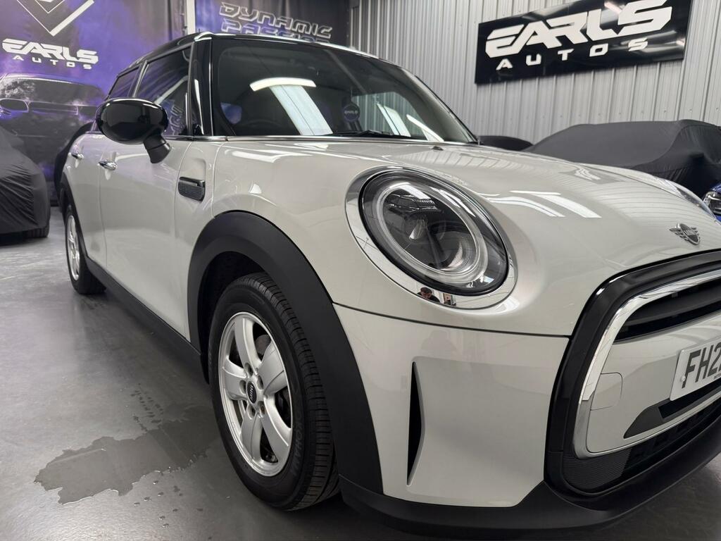 Mini Hatch 1.5 Cooper Classic Hatchback Steptronic FH22NVS Silver