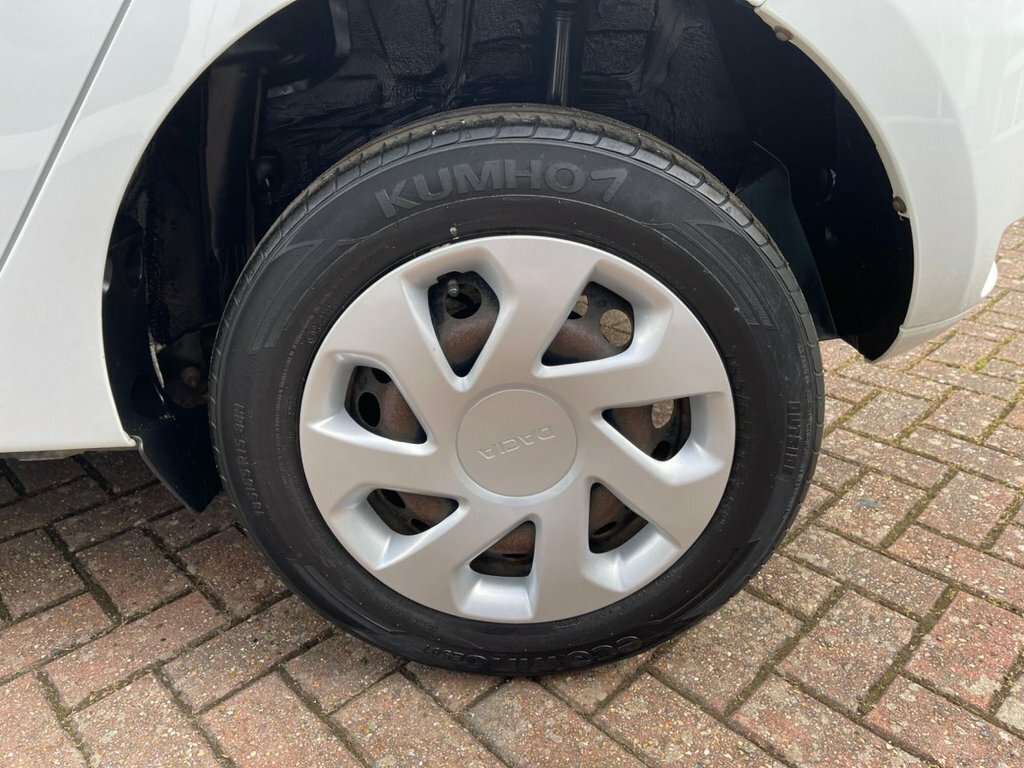 Dacia Sandero Hatchback 1.0 Essential Sce 75 My18 201919 White #18