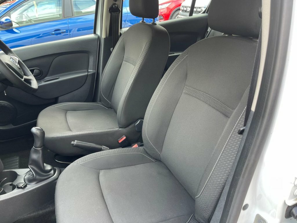 Dacia Sandero Hatchback 1.0 Essential Sce 75 My18 201919 White #22