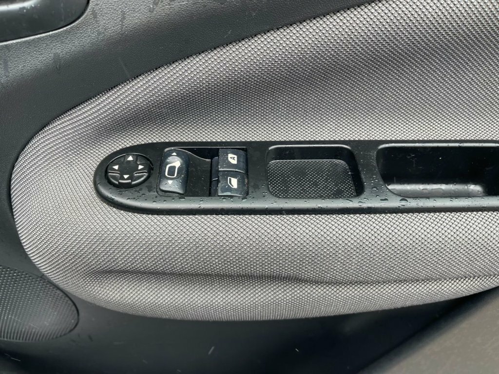 Citroen C3 Picasso 2015 1.6 Hdi Vtr Mpv Euro 5 90 Silver #4