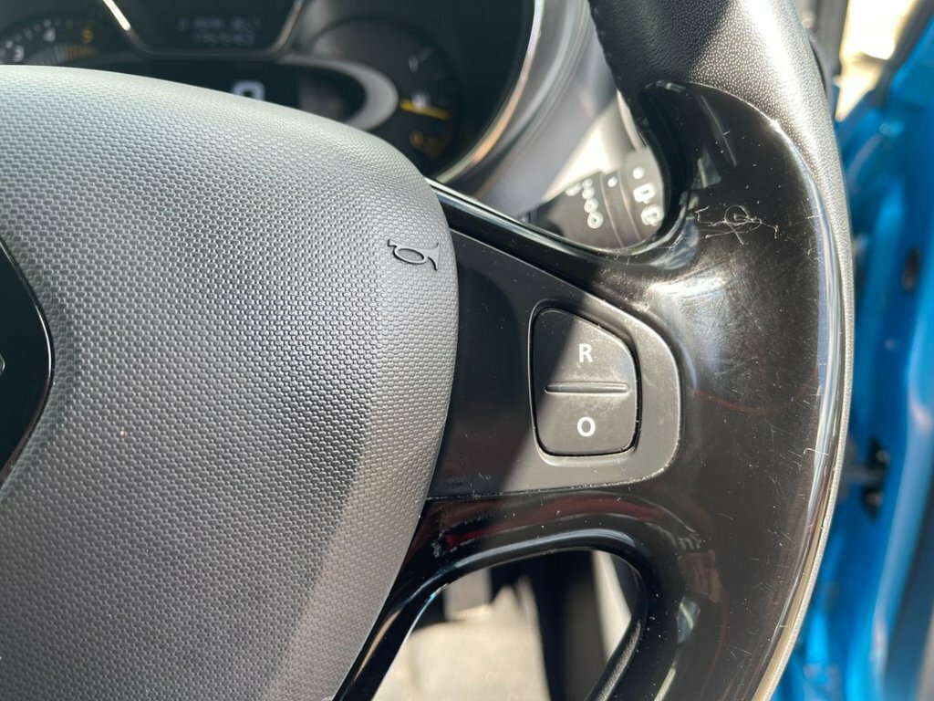Renault Captur Suv 1.5 Blue #8