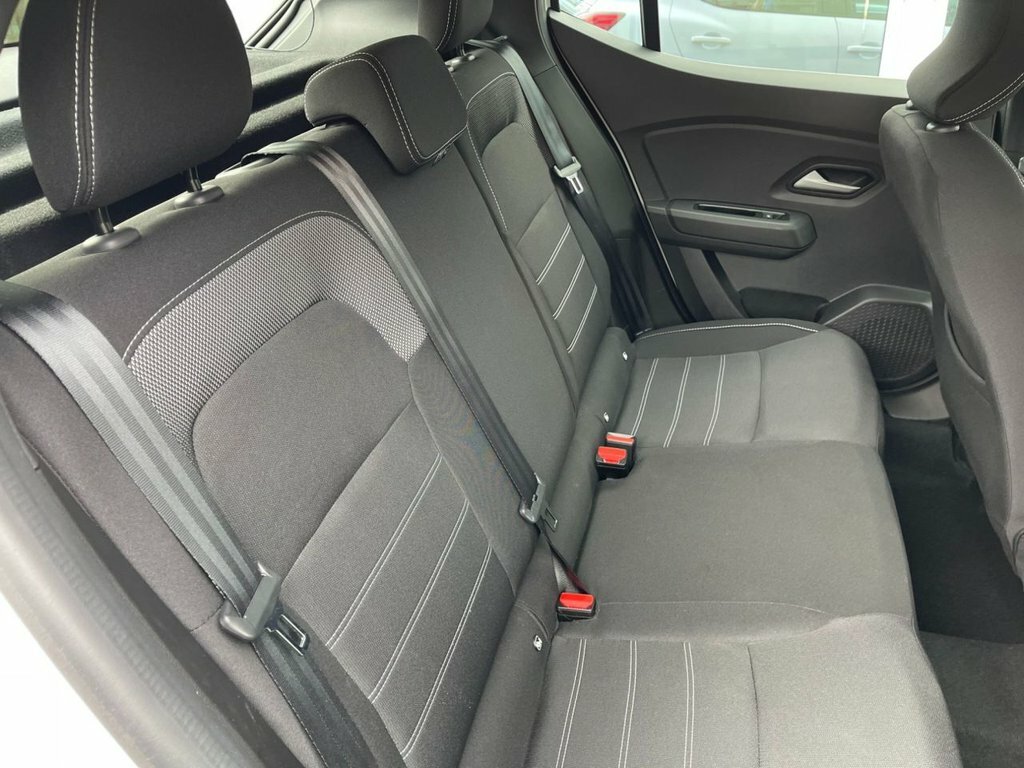Dacia Sandero 1.0 Tce Essential 2024 Grey #14