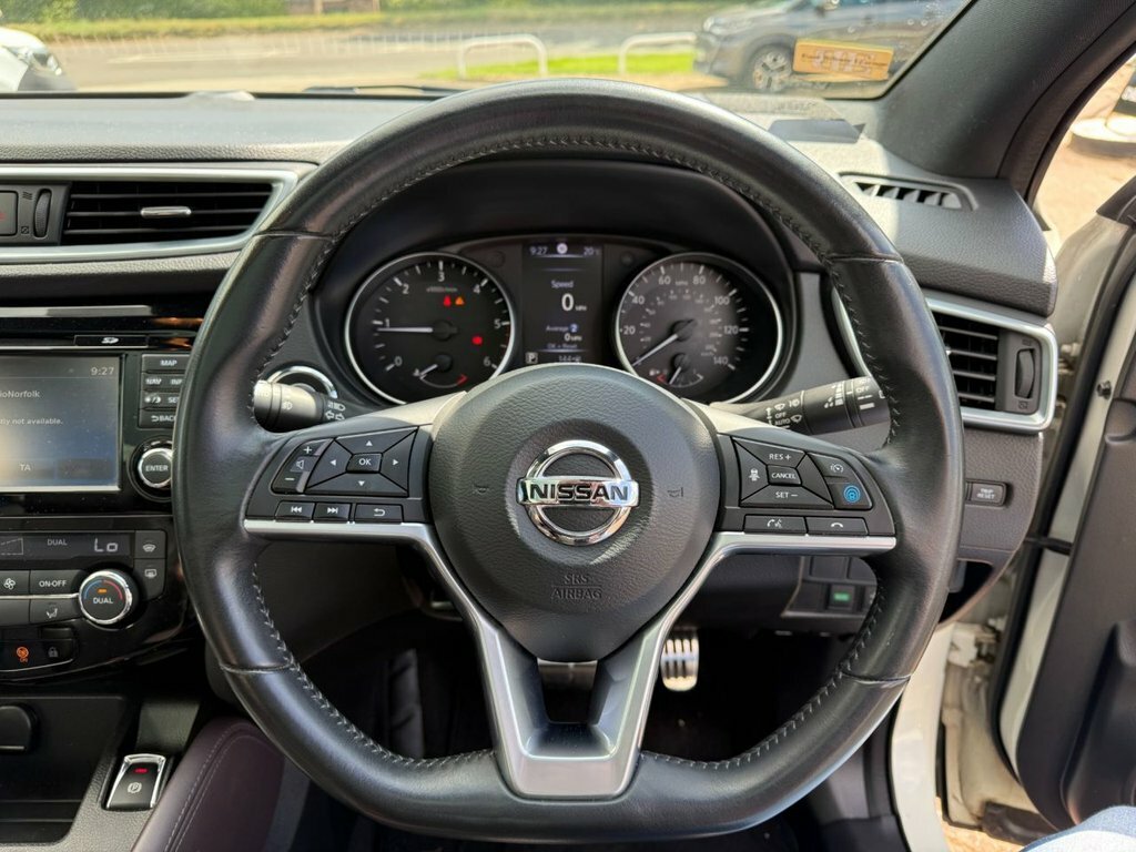 Nissan Qashqai 2018 1.6 Dci Pilot One Edition Suv Xtro White #3