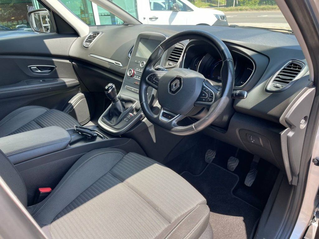 Renault Scenic 2018 1.5 Dci Dynamique Nav Mpv E Silver #3