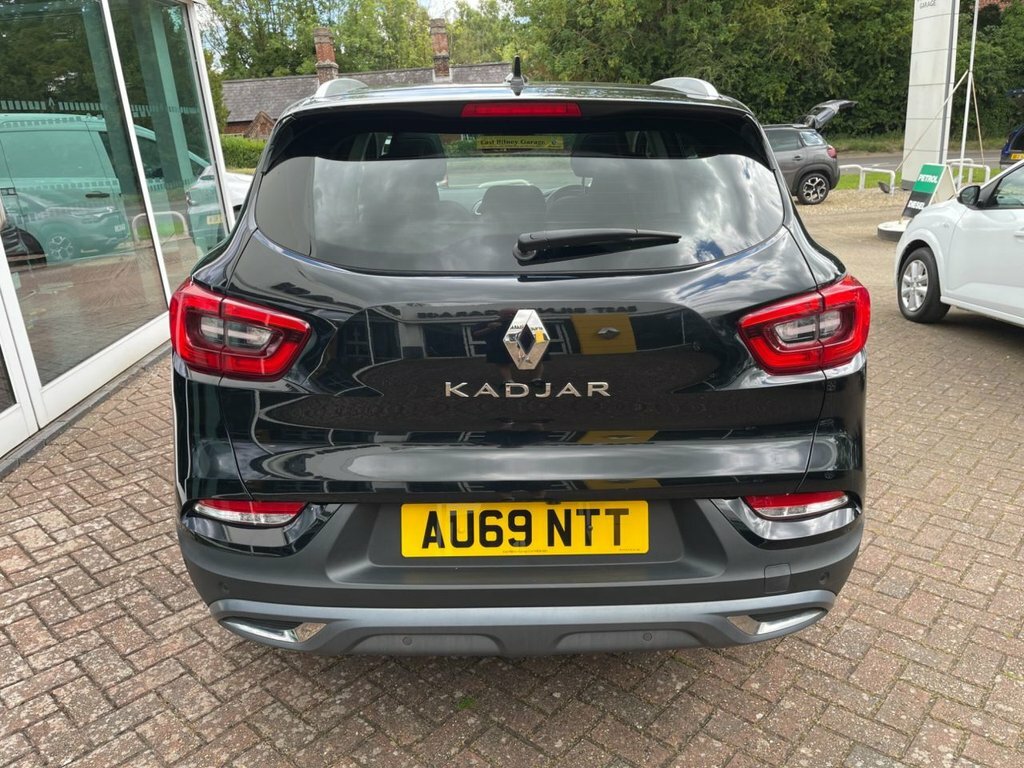 Renault Kadjar Tce Iconic White #23