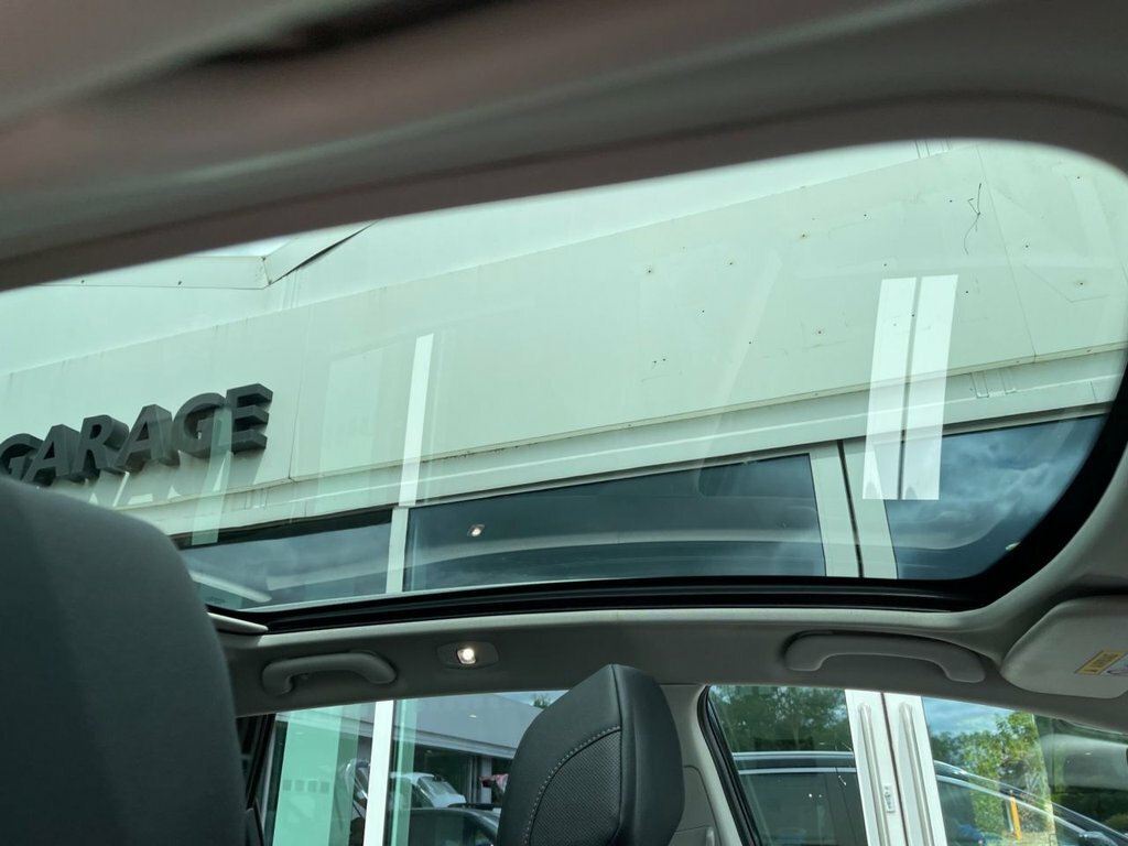 Renault Kadjar Tce Iconic White #18