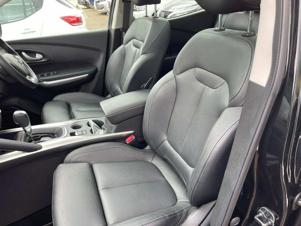 Renault Kadjar Tce Iconic White #29