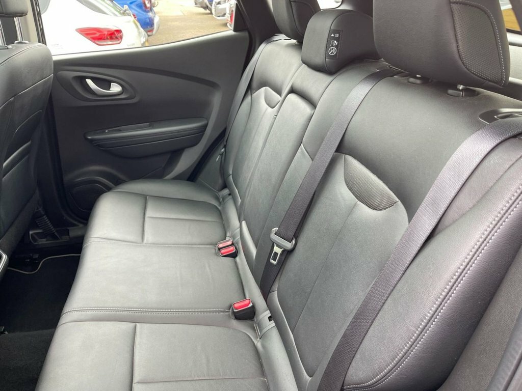 Renault Kadjar Tce Iconic White #27