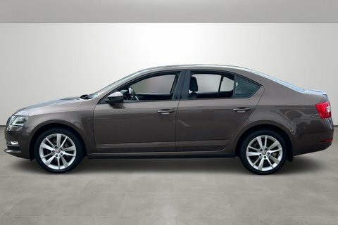 Skoda Octavia 1.5 Tsi Se Brown #6