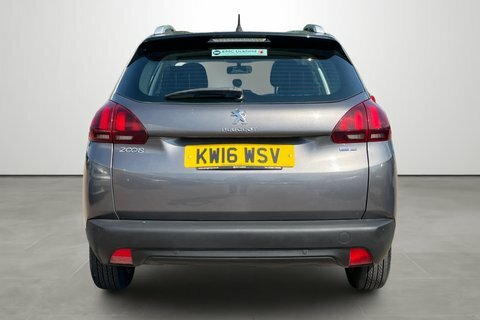 Peugeot 2008 1.2 Puretech Allure White #7