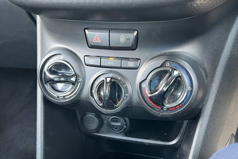 Peugeot 2008 1.2 Puretech Allure White #27