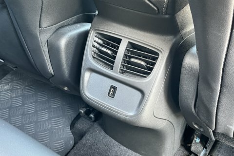 Vauxhall Grandland Hatchback White #32