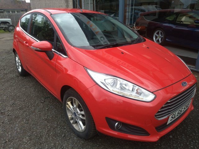 Ford Fiesta 2016 1.25 Zetec Hatchback Euro 6 SL66SVE Red #2