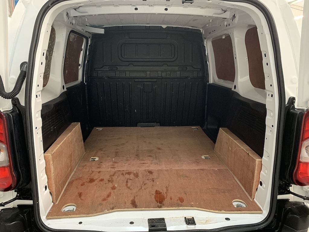 Vauxhall Combo Turbo D 2000 Edition U3117 Ulez White #6