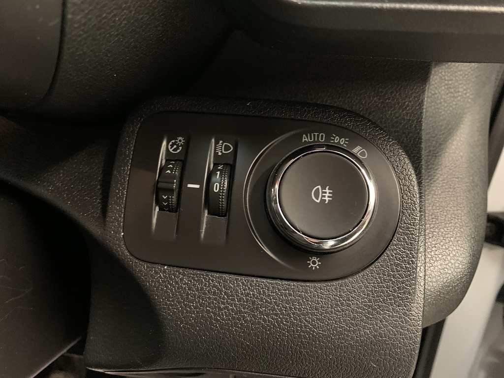 Vauxhall Combo Combo Dynamic 1.5D 100 M6 L1h1 2000 Panel Van  #10