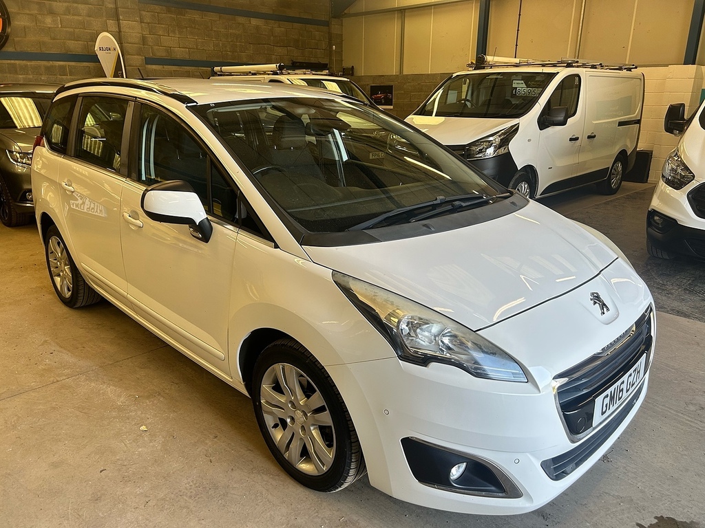 Peugeot 5008 Bluehdi Active U3103 Ulez White
